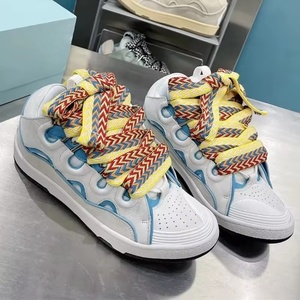 รองเท้าผ้าใบคุณภาพสูงสำหรับผู้ชายและผู้หญิง แฟชั่นลำลอง เดินสบาย สไตล์เรโทรคลาสสิก ดีไซน์เนอร์ รองเท้าบอร์ดชาย - Product Image 5