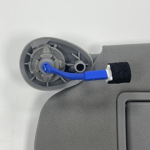 Visera Solar Honda Gris Lado Derecho 83280TLAA12ZB Para CRV 2017-2022 Con Espejo Y Luz - Product Image 2