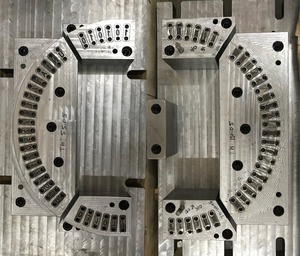 Matrice et moule de presse de haute précision pour l'estampage du métal disponibles à la qualité et au prix d'exportation - Product Image 5