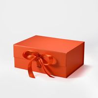 Dossiers en carton magnétique personnalisés, cadeaux de mariage, produits cosmétiques, recyclables, lamination mate, impression avec revêtement UV, manipulation