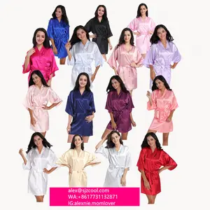 高級女性ローブShort Sleeve NightガウンFemale Pyjama Ladies Sleepwear Women Silk Pajamas Satin Robe