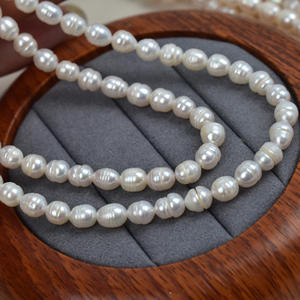 Perles d'eau douce blanches naturelles de 5 à 6 mm, forte luminosité, perles de riz filetées, perles en vrac pour la création d'accessoires faits main - Product Image 2