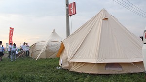 Tente de camping de luxe 4 hommes, grande fourneau léger, lit à pôle, en coton, de couleur verte, idéal pour l'hiver - Product Image 5