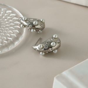 J & D珍珠立方锆石耳钉18K PVD镀金不锈钢迷你水滴女式耳钉 - Product Image 6