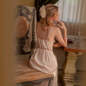 Nuevo Conjunto de Lencería Sexy para Mujer: Camisón Largo de Encaje y Malla de Seda con Volantes y Bata - Product Image 6