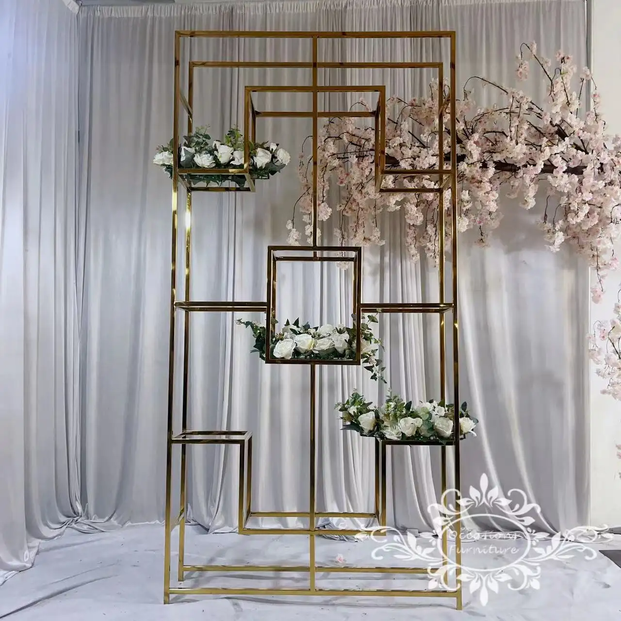 Gold Stainless Steel Wedding Wine Shelf