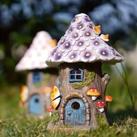 Lampes solaires de jardin en résine en forme de maison de fleurs LED pour l'extérieur, avec contrôle sans fil résistant à l'eau IP44 et design unique