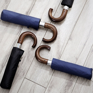 Thâm Quyến Nhà Cung Cấp Sang Trọng Phong Cách Tùy Chỉnh Thiết Kế Bằng Gỗ Cong Xử Lý Auto Ba <span class=keywords><strong>Folding</strong></span> <span class=keywords><strong>Umbrella</strong></span> Với Tay Áo - Product Image 3