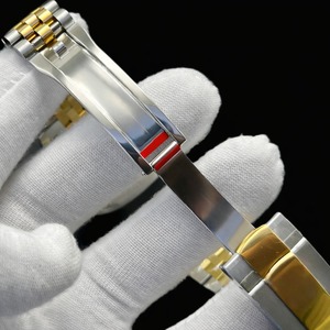 นาฬิกาข้อมือดีไซน์เนอร์ยอดนิยม หน้าปัดสีเหลืองทรงกลม สายสแตนเลส เหมาะสำหรับธุรกิจหรือการเดินทาง มีจำหน่ายในปริมาณมาก - Product Image 2