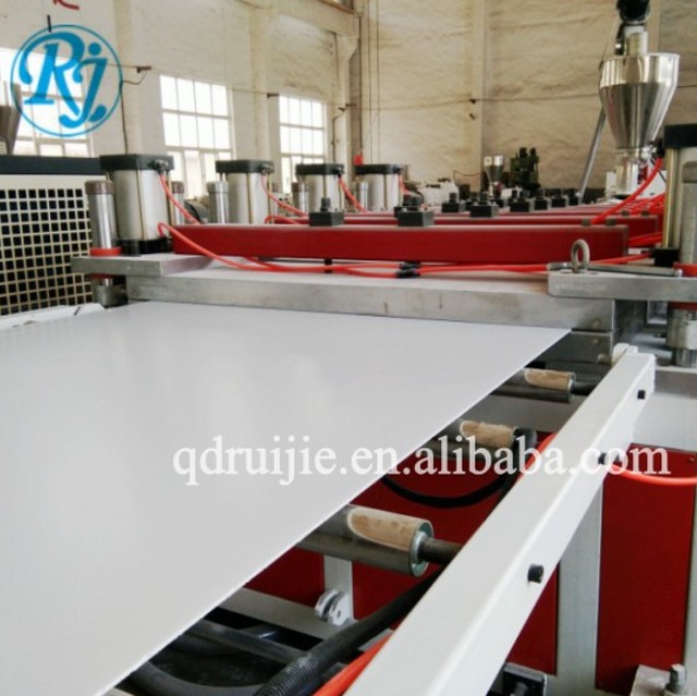 ПВХ WPC пенопластовая доска PVC линия по производству панелей шкафов