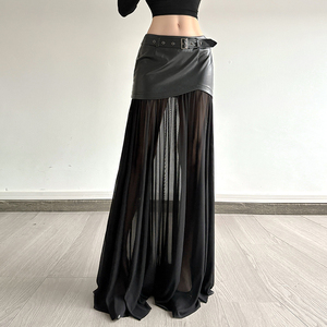 Falda Larga de Mujer Estilo Punk Oscuro con Hebilla Metálica, Parches de Malla y Cuero Sintético, Cintura Regular, Corte en A - Product Image 1