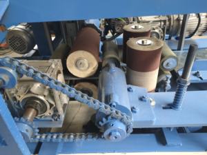 Travail du bois <span class=keywords><strong>Scurry</strong></span> ponceuse à quatre côtés ponçage à bande machine de polissage à quatre côtés planche de bois ponceuse meubles - Product Image 4