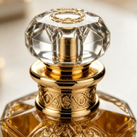 Flacon de parfum en verre cristal de luxe avec bouchon couronne dorée ornée pour emballage et cadeaux de parfums haut de gamme