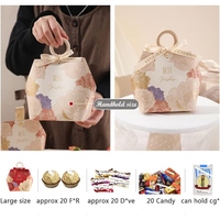 Petites boîtes cadeaux d'emballage de chocolat de bonbons sucrés avec praline dorée de Noël à bas prix pour anniversaire