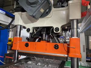 Đầy đủ tự động cốc nhựa nắp lấy đi hộp thực phẩm và thực phẩm container thermoforming máy - Product Image 5