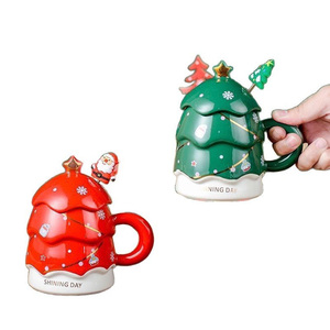 Ensemble cadeau de tasses en céramique inaltérables avec cuillère et boîte cadeau, motif sapin de Noël de dessin animé, pour entreprises - Product Image 5