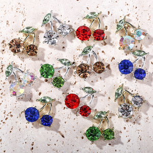 Ciondoli per unghie in lega di ciliegio rosso/rosa con strass in ciliegio di cristallo con gemme di cristallo brillante in metallo e zircone per <span class=keywords><strong>Nail</strong></span> <span class=keywords><strong>Art</strong></span> decoro per la ciliegia - Product Image 4