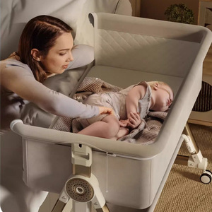 Cuna Portátil Plegable Multifuncional, Mesa de Lactancia, Cama Mecedora, Cambiador de Pañales, 0-12 Meses, Gris Blanco Hueso - Product Image 2