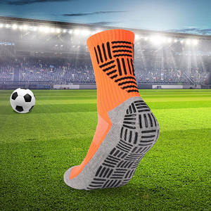 Vente en gros LRT Chaussettes athlétiques à coussin épais pour le football Chaussettes de sport thermiques antidérapantes avec logo personnalisé pour enfants et hommes - Product Image 3