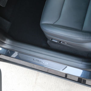 Barre <span class=keywords><strong>de</strong></span> protection <span class=keywords><strong>de</strong></span> <span class=keywords><strong>seuil</strong></span> <span class=keywords><strong>de</strong></span> <span class=keywords><strong>porte</strong></span> avant arrière en TPE pour Tesla Juniper Model Y, 8 pièces - Product Image 5