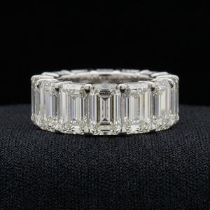 Anillo de Platino con Diamantes Brillantes, Elegante y Sencillo, Anillo de Compromiso y Boda, Regalo Perfecto, Joyería - Product Image 1