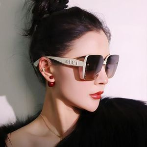 Gafas de Sol Polarizadas para Mujer, Protección UV400, Montura de PC Tipo 3, para Conducir y Viajar, Diseño Moderno - Product Image 2