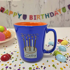 Venta al por mayor nueva taza ecológica personalizada patrón azul vela de pastel de <span class=keywords><strong>feliz</strong></span> <span class=keywords><strong>cumpleaños</strong></span> <span class=keywords><strong>tazas</strong></span> de café con leche de porcelana <span class=keywords><strong>personalizadas</strong></span> para regalo de niños - Product Image 1