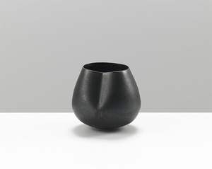 Vases à fleurs modernes en aluminium faits à la main, écologiques, tendance et les plus vendus, couleurs personnalisées pour les tables de mariage, le bureau et la maison - Product Image 5