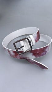 Ceinture en cuir effet sang éclaboussant pixelisé, en cuir de vachette pleine fleur, avec boucle à ardillon fixée par vis, style gothique Y2K streetwear pour jeans - Product Image 3