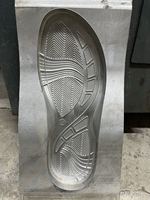 Centre d'usinage CNC à 3 têtes RY-650, machine de fraisage et de gravure efficace avec composant de broche principal