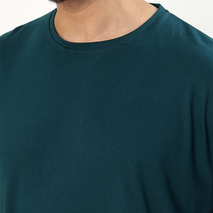 เสื้อยืดและกางเกงขาสั้นลำลองสไตล์สตรีทแวร์สำหรับฤดูร้อน ระบายอากาศได้ดี พร้อมโลโก้แบบกำหนดเอง  ชุดกางเกงขาสั้นระบายอากาศได้ดี ดีไซน์ปรับแต่งได้เต็มที่ - Product Image 5