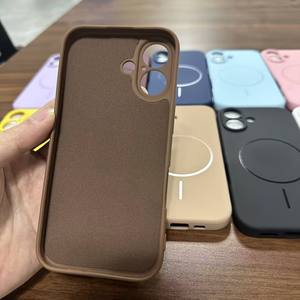 Guangzhou S25 Ultra Thin Liquid Silicone Phone Case Protector de cámara Ultra Magnetic Mobile Cover para <span class=keywords><strong>Samsung</strong></span> S24 Plus S25 Ultra - Product Image 4