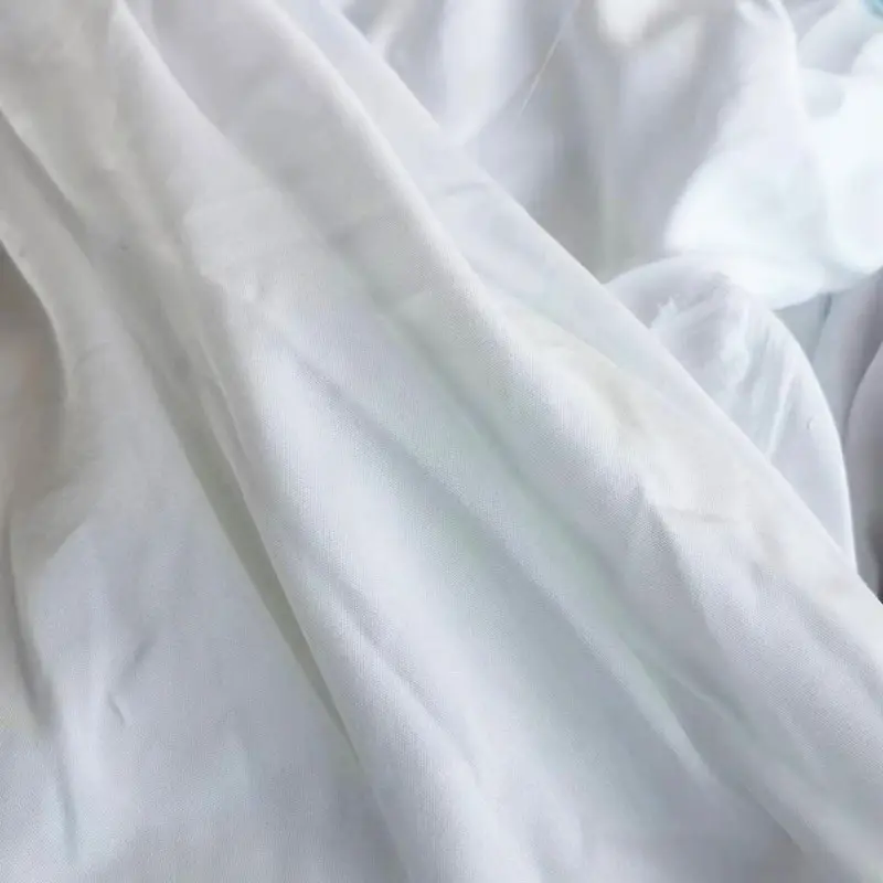 Белая отбеленная 100% полиэфирная ткань для комплекта постельного белья из микрофибры, домашний текстиль, 90 г/м2