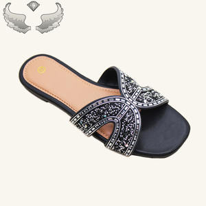 Sandales et pantoufles d'été pour femmes avec strass, pantoufles d'extérieur respirantes avec strass pour femmes - Product Image 4