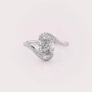 Indian <b>Manufactured</b> Moissanite Engagement Ring for Elegant Bridal Jewelry Engagement Event and Special Moments For Sale - Product Image 2
