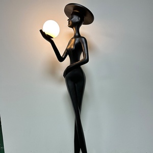 Lampada da Terra Moderna a Forma di <span class=keywords><strong>Angelo</strong></span>, Scultura Creativa in Resina, Ornamento Ragazza con Cappello per Soggiorno, Hall, Club, Ufficio Vendite - Product Image 5
