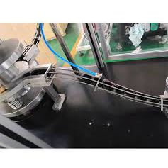 Équipement de traitement des bouchons de bidons en plastique antivol, machine à découper et à plier - Product Image 4