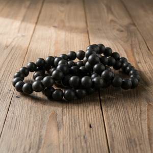 Bracelet en perles de bois d'agar noir de style bouddhiste vintage Dai Binh, unisexe, Vietnam, 18 mm - Product Image 1