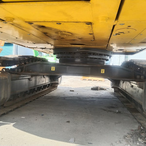 Excavatrice Komatsu PC450-8 d'occasion, 45 tonnes, d'origine japonaise, faible nombre d'heures, 90% neuve, prix compétitif, en stock, prête à être expédiée à tout moment. - Product Image 5
