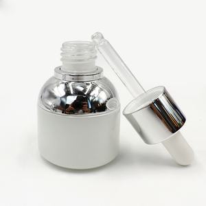 ขวดแก้วหยดน้ำมันหอมระเหยแบบเติมได้ ขนาด 5 มล.-100 มล.  ชุบเงินด้วยไฟฟ้า ป้องกันรังสียูวี บรรจุภัณฑ์เปล่า - Product Image 2