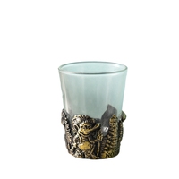 Vasos de cerveza de vino personalizados artesanales de metal con logotipo personalizado para hoteles decoración minimalista Europea artículos promocionales de recuerdo