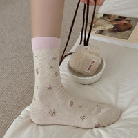Chaussettes florales pour femmes, chaussettes mi-mollet polyvalentes, chaussettes en coton sans couture de couleur brun rosé