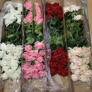 ورود صناعية K-0145 بملمس طبيعي - زهور اصطناعية تبدو حقيقية لديكور المنزل وتزيين طاولات حفلات الزفاف - Product Image 1