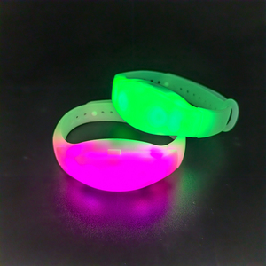 Promotional Party Supplies Led Party Bracelets with Light up Remote Led Wristband Glow Things Wedding Silicone Bands for Event