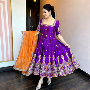 Ensemble Anarkali brodé violet avec dupatta orange, longueur midi, tenue de fête traditionnelle indienne et pakistanaise pour femme, coupe ample - Product Image 1