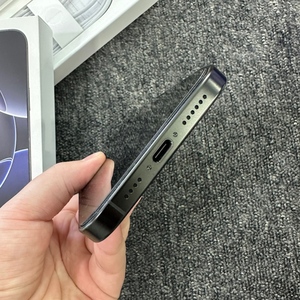 Nuovo Arrivo: <span class=keywords><strong>iPhone</strong></span> 16 Pro Max Originale Sbloccato in Titanio Nero, <span class=keywords><strong>6</strong></span>.9", 4685mAh, 256GB/512GB, Smartphone 5G Usato - Product Image 3