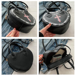 กระเป๋าสะพายไหล่ทรงหัวใจลายพิมพ์อเนกประสงค์คุณภาพสูงสำหรับผู้หญิง กระเป๋าคลับ <span class=keywords><strong>หนัง</strong></span> PU - Product Image 6