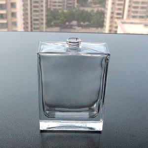 Flacon de parfum en verre transparent de luxe carré de 100 ml avec étiquette et boîte pour un emballage complet - Product Image 5