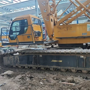 Grue mobile sur chenilles hydraulique XGC200 d'occasion, 200 tonnes de capacité de levage, bien entretenue, équipement professionnel à vendre - Product Image 1