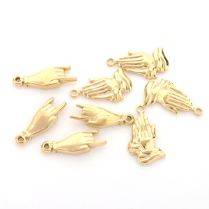 Colgante 3D de Acero Inoxidable con Gesto de Mano, Chapado en Oro, Amuleto de Amor y Bendición, Adorno de Joyería DIY - Product Image 1